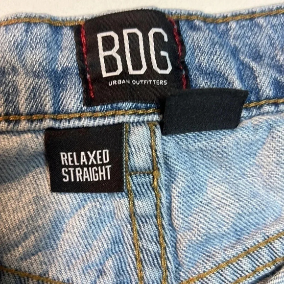 Urban Outfitters BDG‎  cut off's. Size 27. Slightly Distressed. - Picture 6 of 11